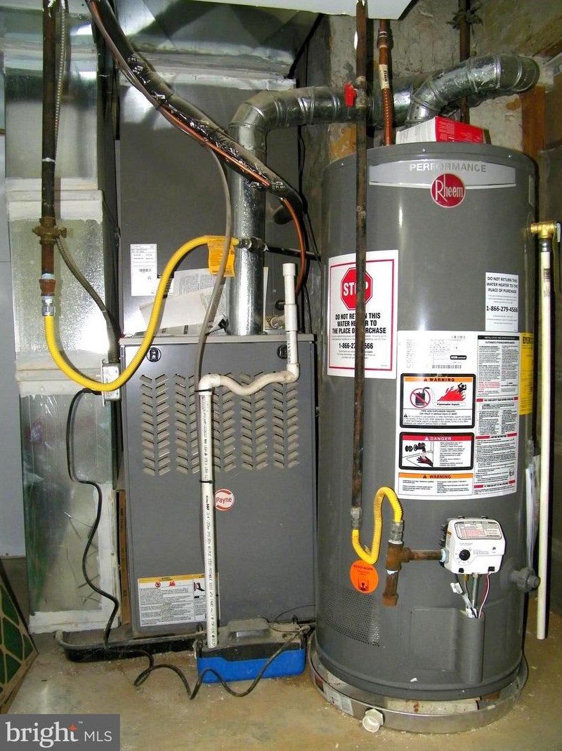 550 Selma St, Philadelphia PA  19116-2822 exterior