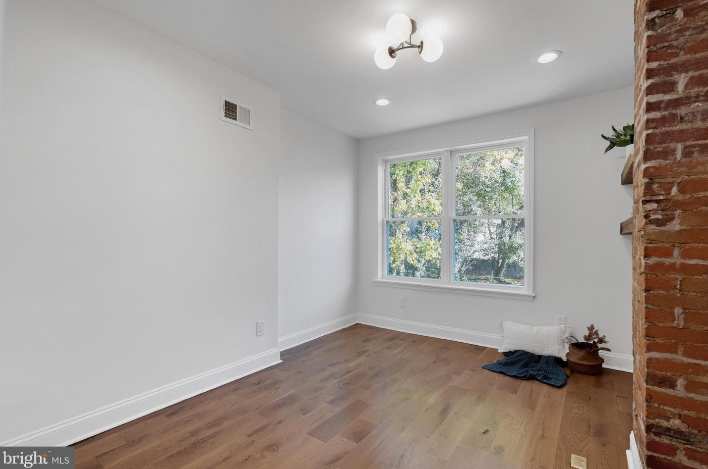 3867 Manayunk Ave, Philadelphia PA 19128-5111 exterior