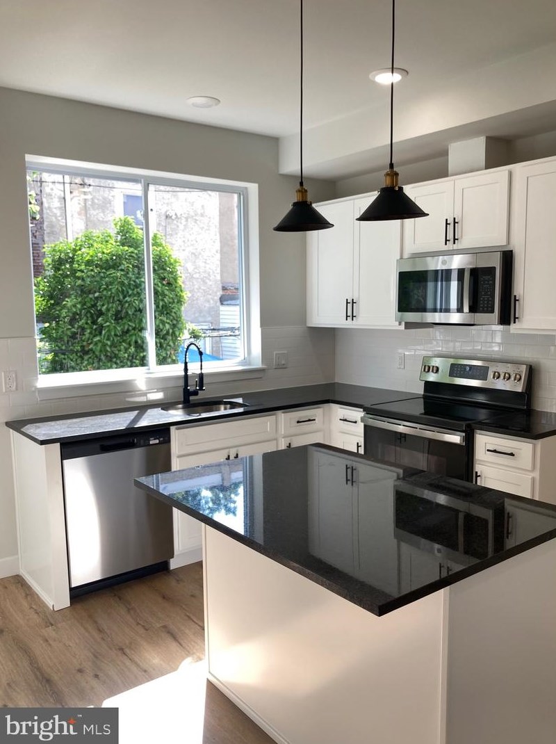 2133 Bellmore Ave, Philadelphia PA  19134-4110 exterior