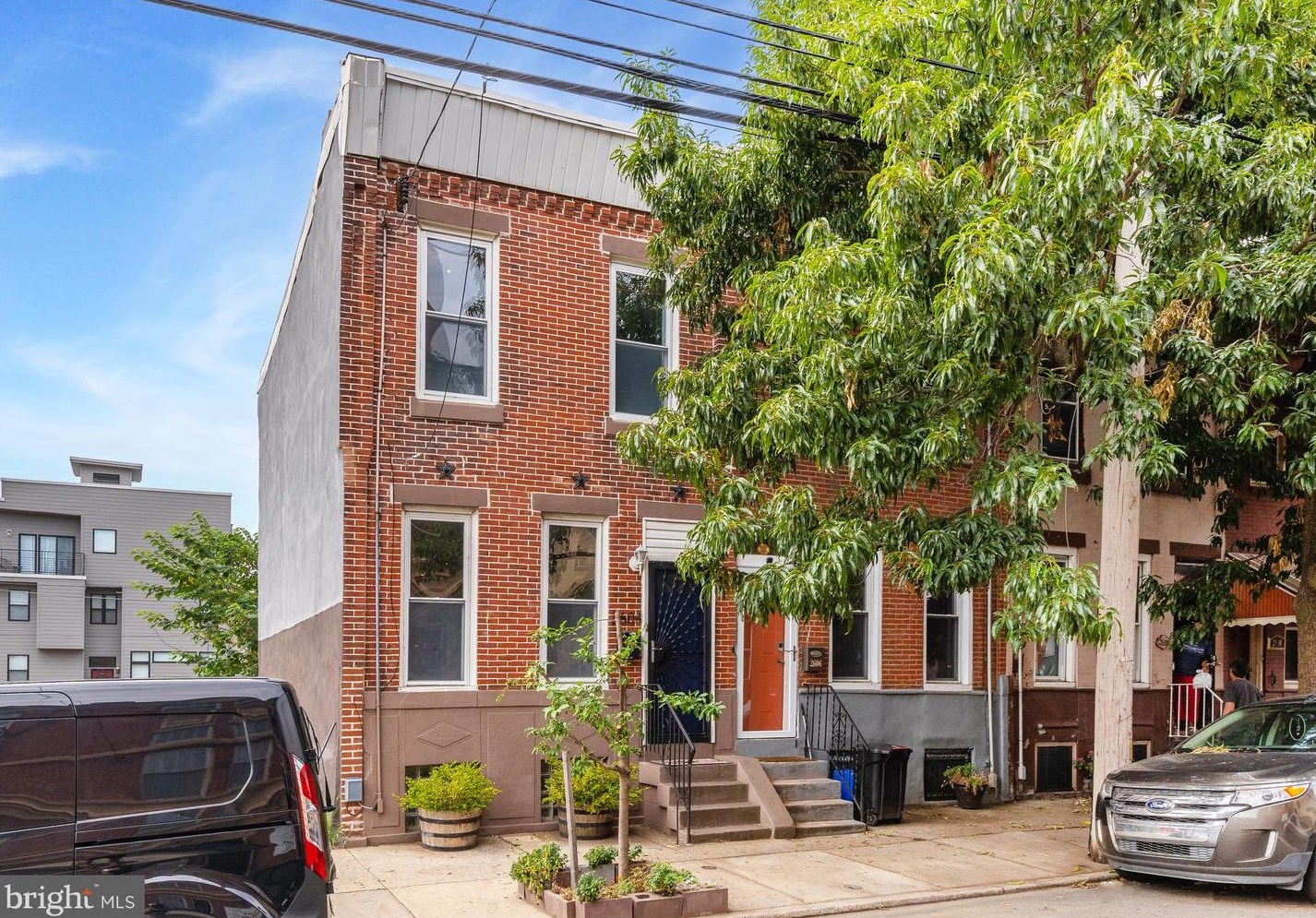 2604 Wharton St, Philadelphia PA  19146-3836 exterior