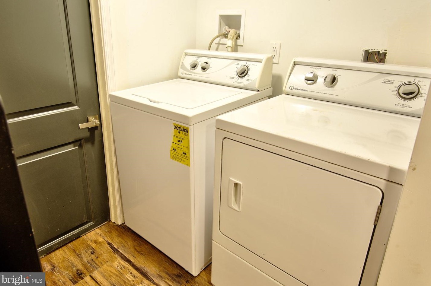 601 Sigel St, Philadelphia PA  19148-1723 exterior