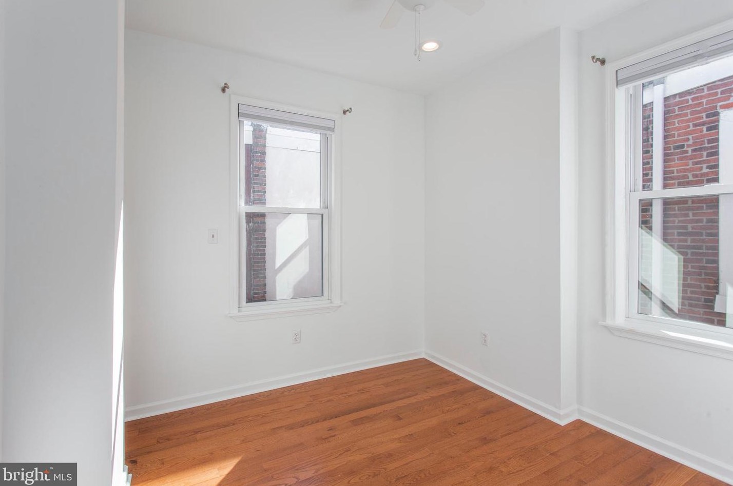 530 Queen St, Philadelphia PA  19147-3023 exterior