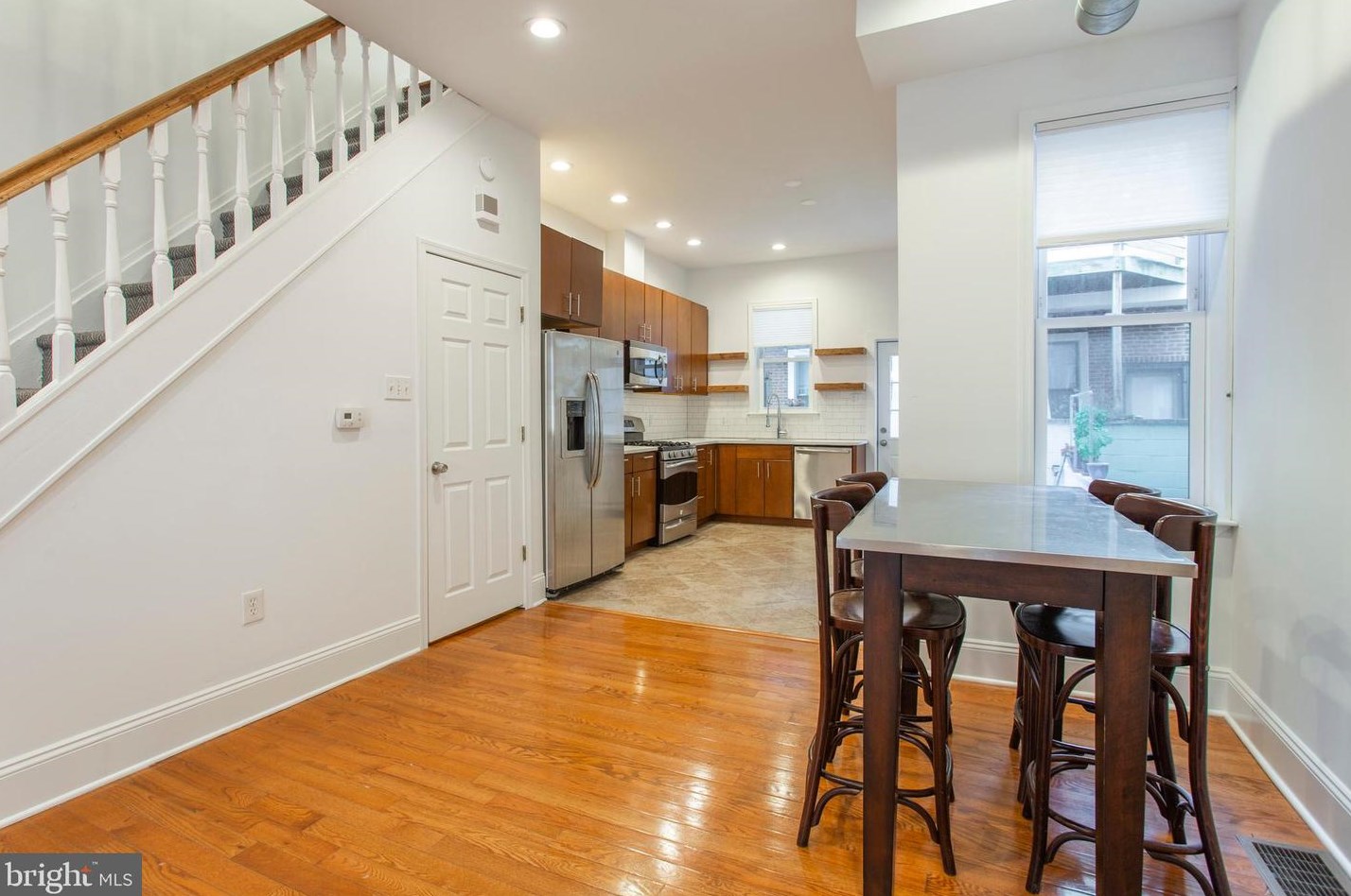 530 Queen St, Philadelphia PA  19147-3023 exterior