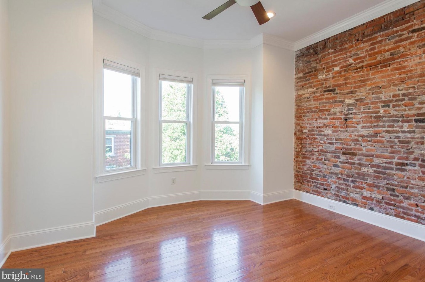 530 Queen St, Philadelphia PA  19147-3023 exterior