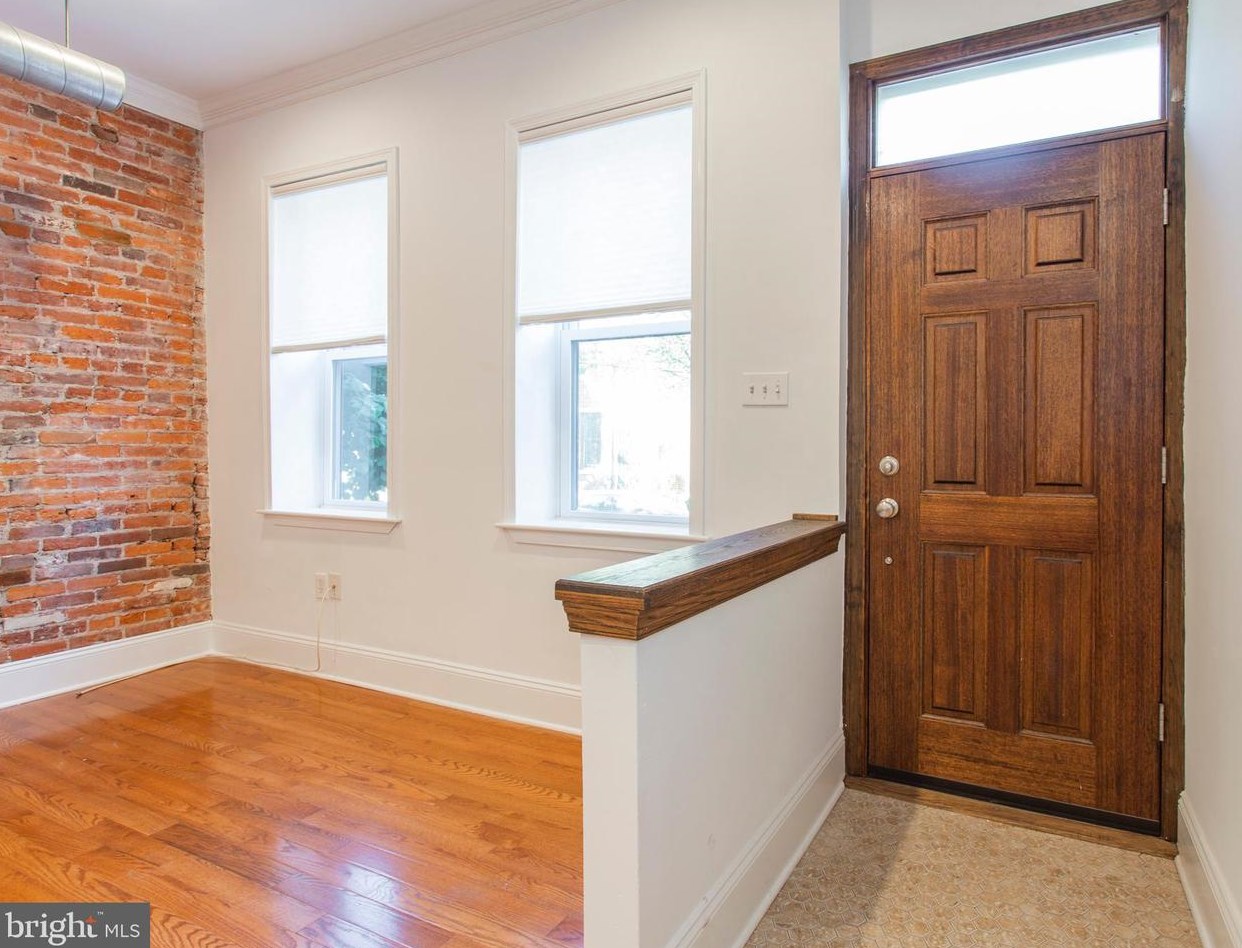 530 Queen St, Philadelphia PA  19147-3023 exterior