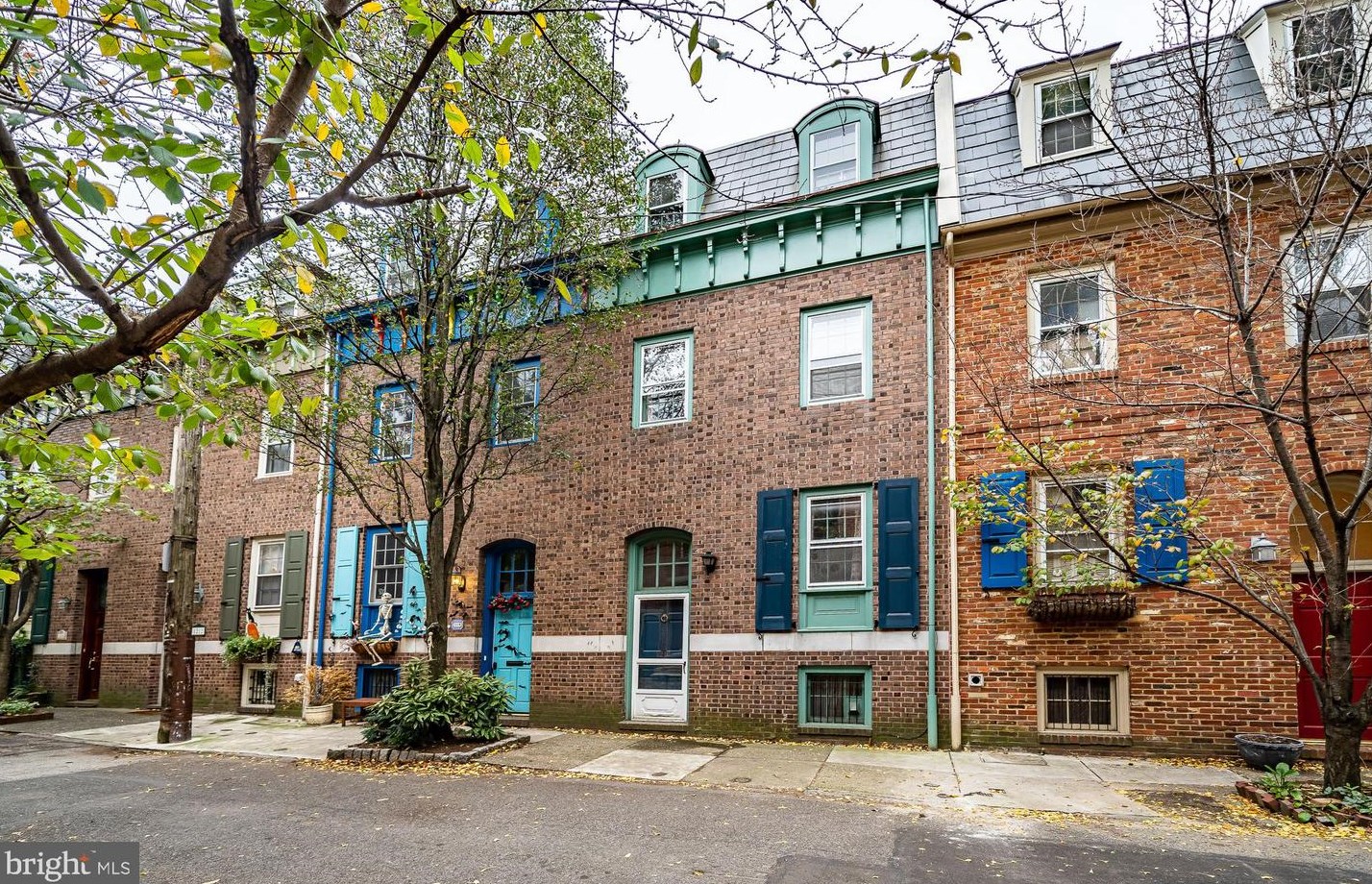 1216 Rodman St, Philadelphia PA 19146-1417 exterior