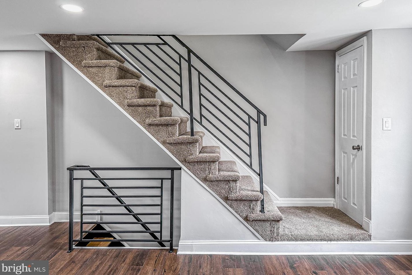 1356 Kimberly Dr, Philadelphia PA  19151-2833 exterior