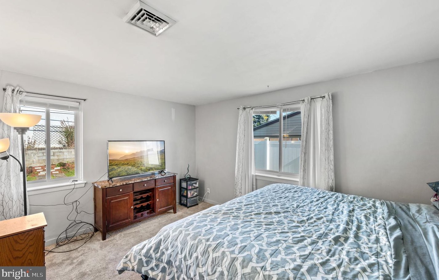 9226 Horatio Rd, Philadelphia PA  19114-3809 exterior