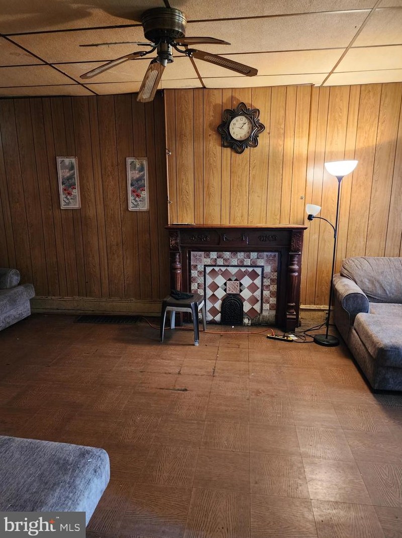 1808 Gratz St, Philadelphia PA 19121-2202 exterior