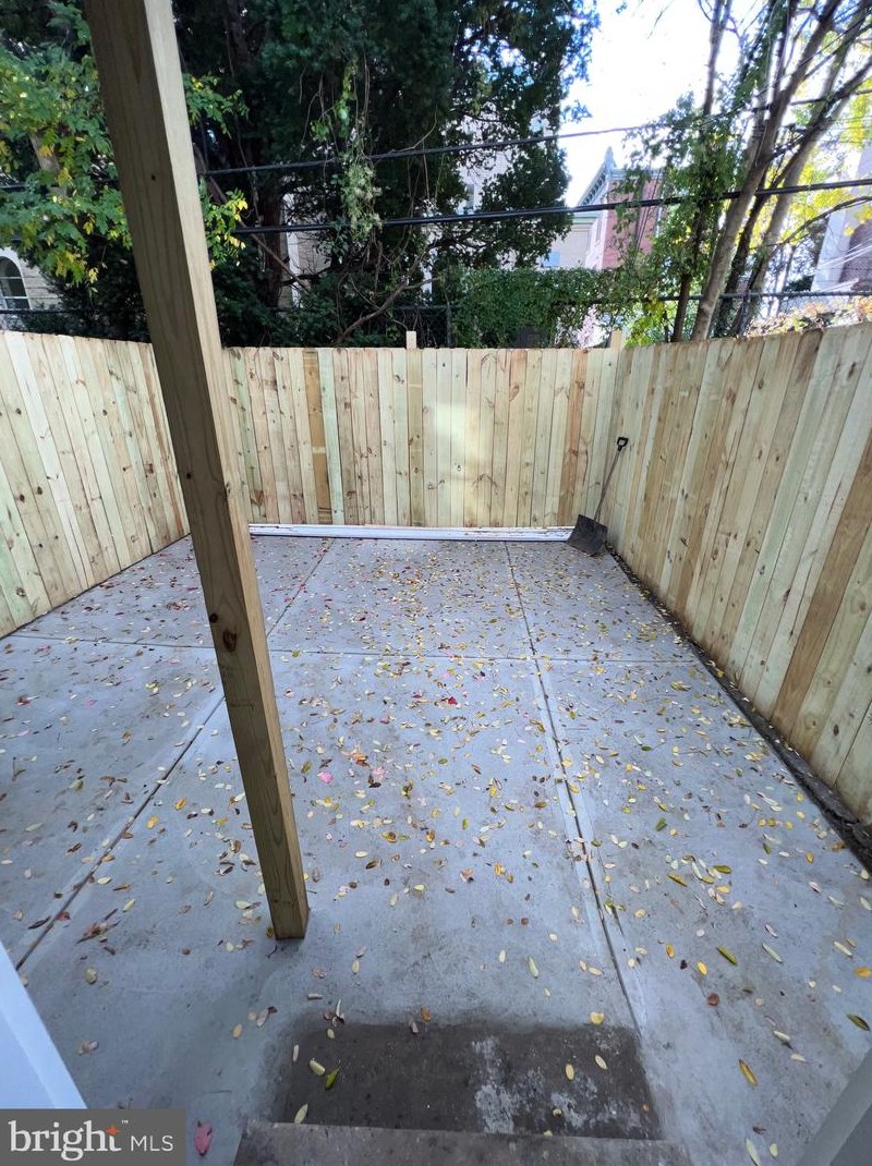 1630 Blavis St, Philadelphia PA  19140-1824 exterior