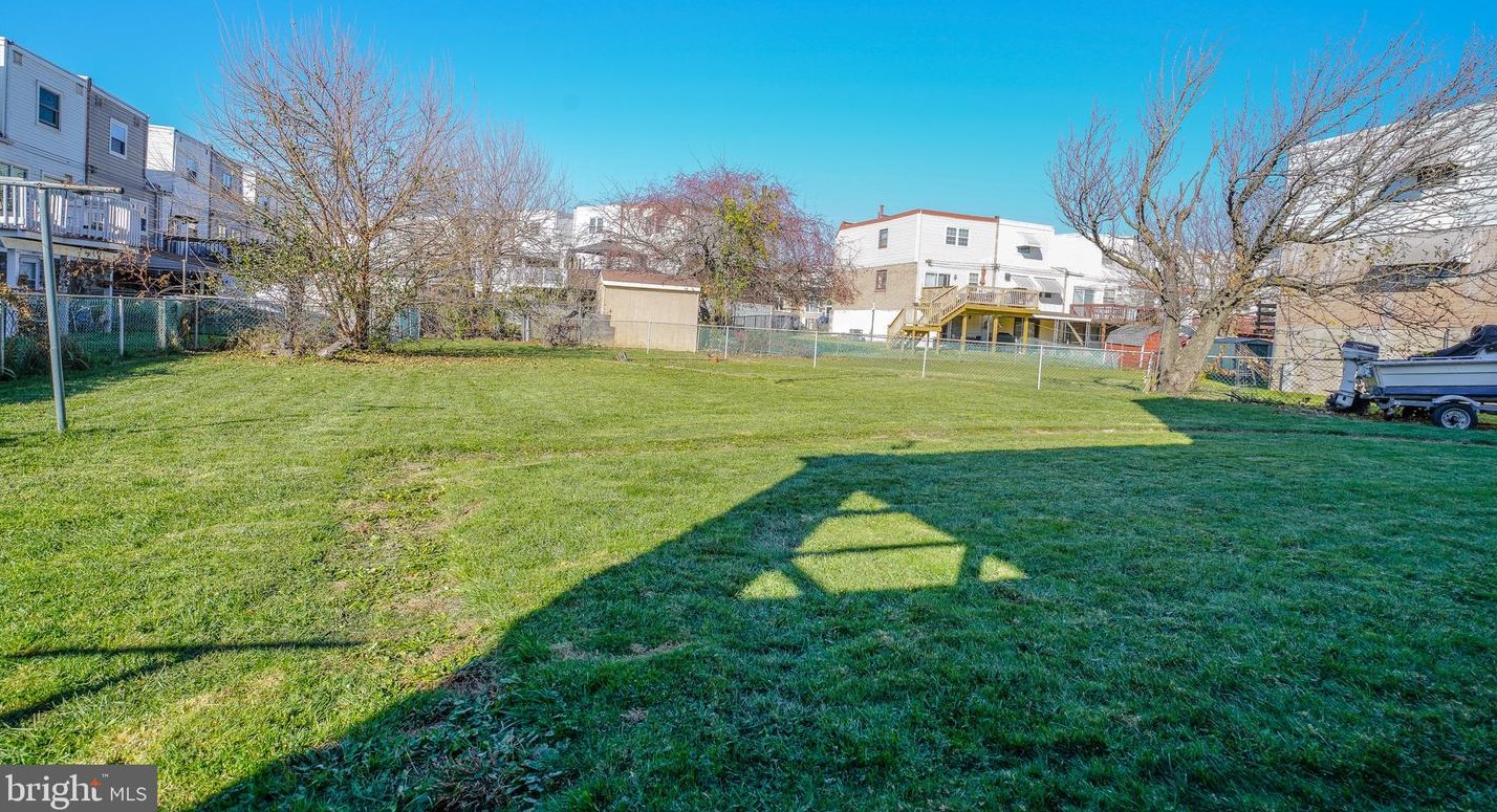 3500 Dows Rd, Philadelphia PA 19154-4042 exterior