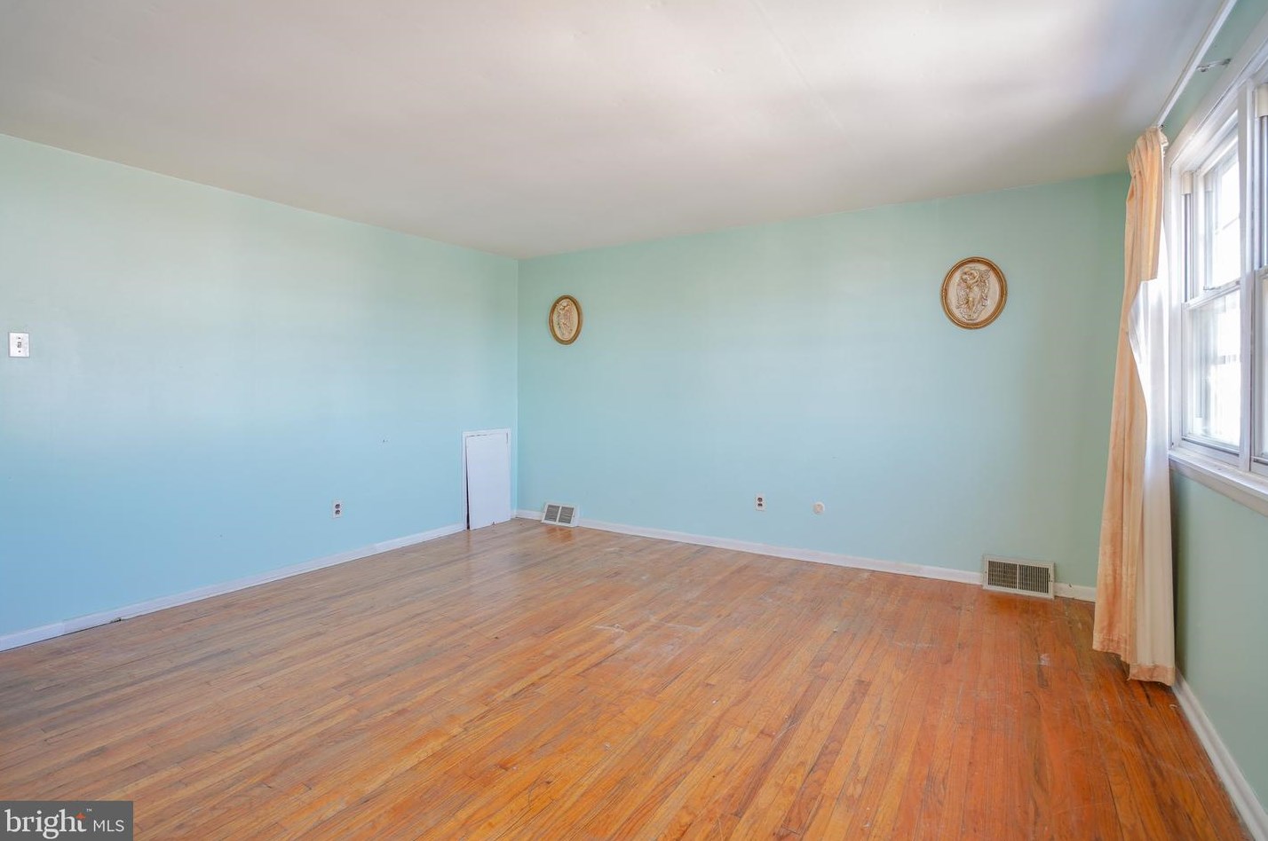 3500 Dows Rd, Philadelphia PA 19154-4042 exterior