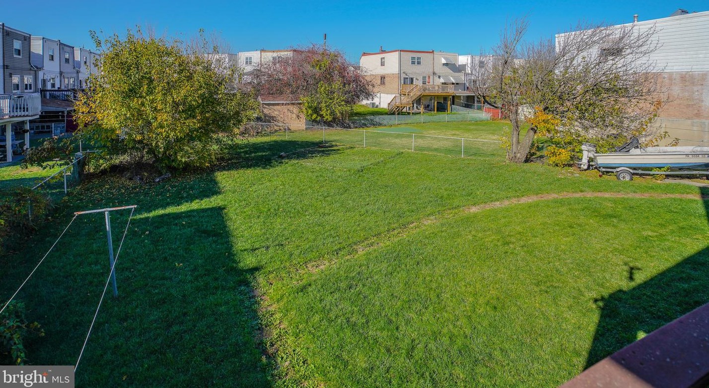 3500 Dows Rd, Philadelphia PA 19154-4042 exterior