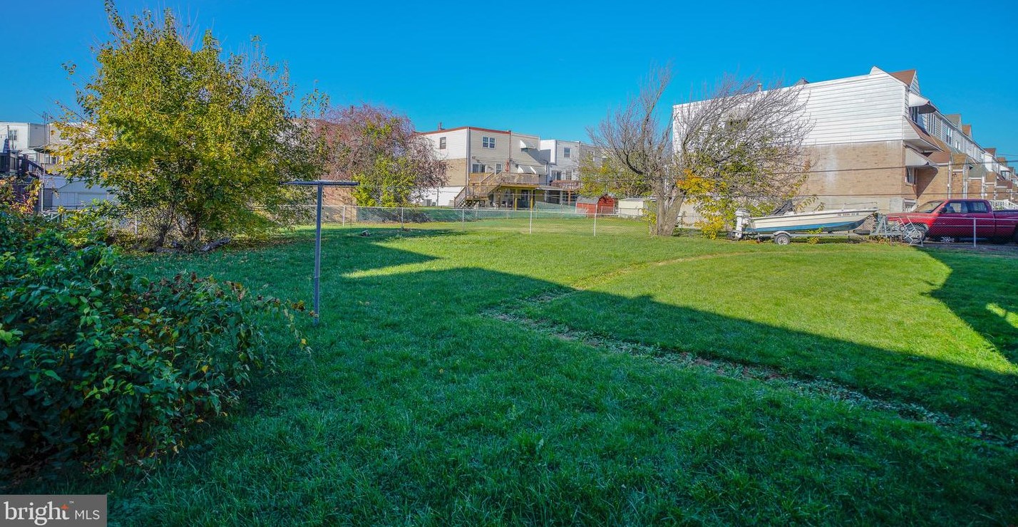 3500 Dows Rd, Philadelphia PA 19154-4042 exterior