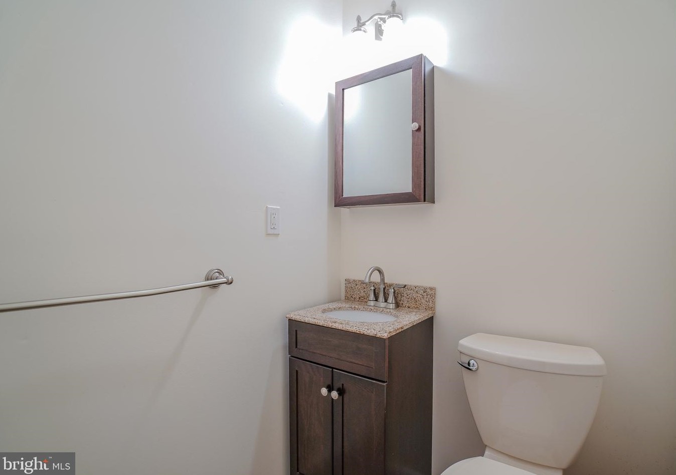 3500 Dows Rd, Philadelphia PA 19154-4042 exterior