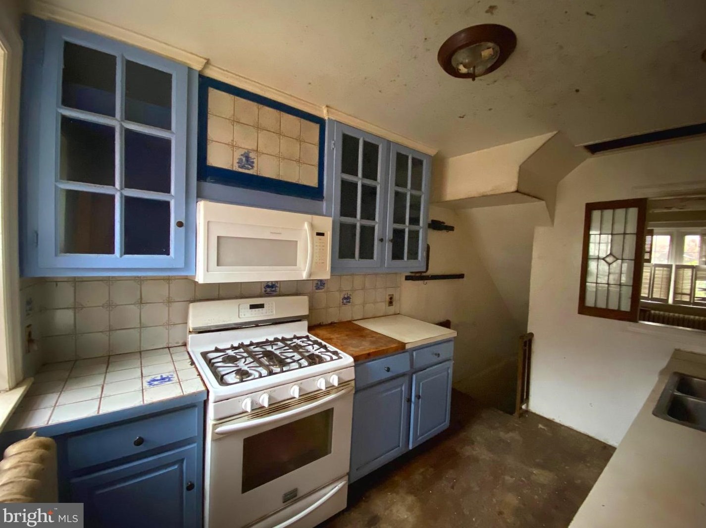 342 Mount Airy Ave, Philadelphia PA  19119-2940 exterior