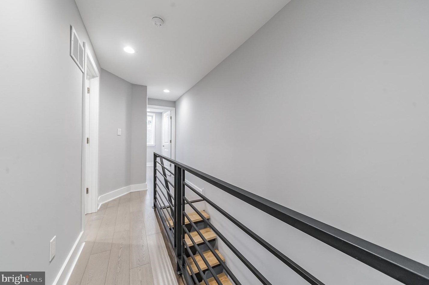 1529 Opal St, Philadelphia PA  19146-4633 exterior