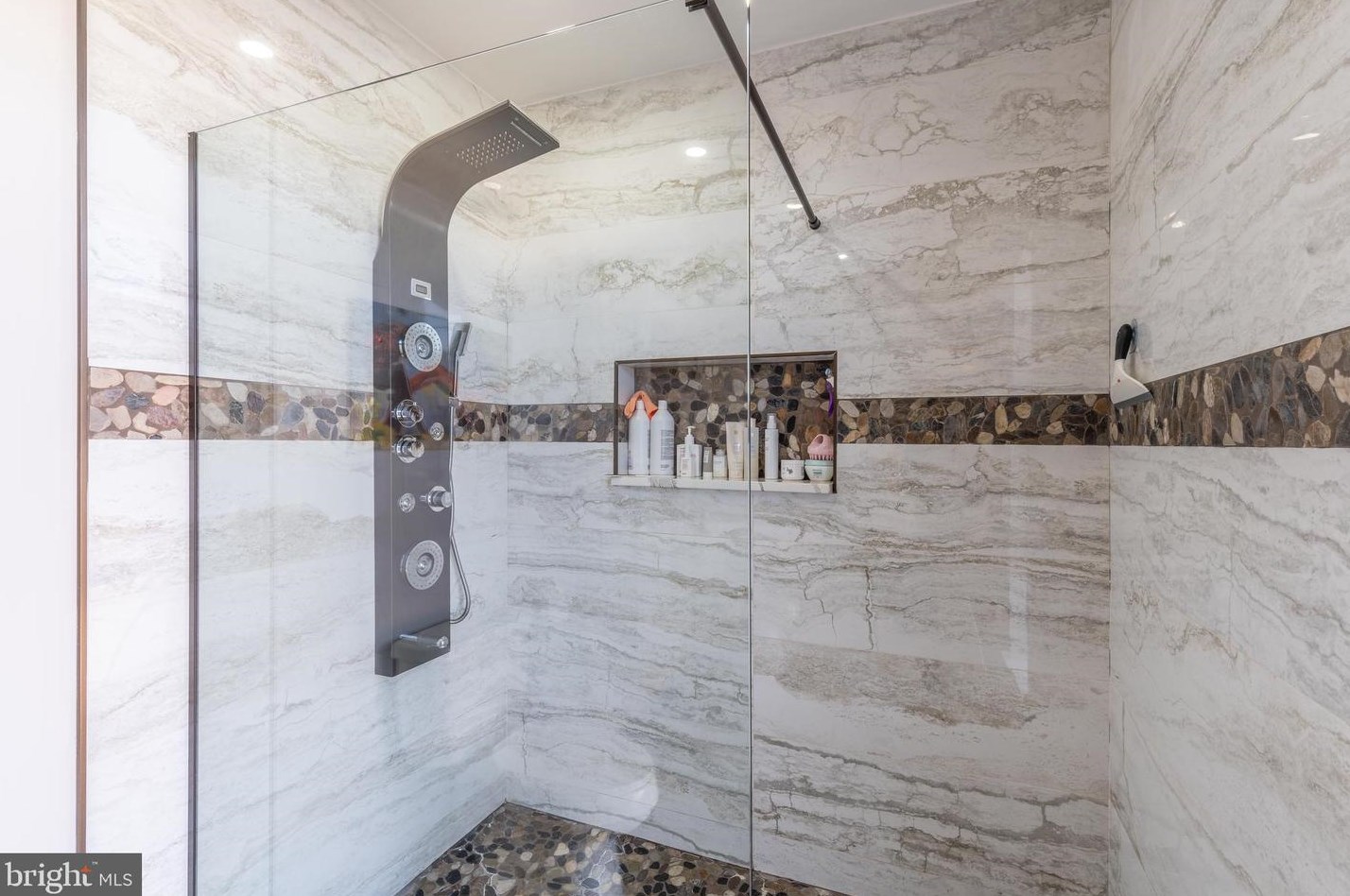 2103 Huntingdon St, Philadelphia PA  19125-1416 exterior