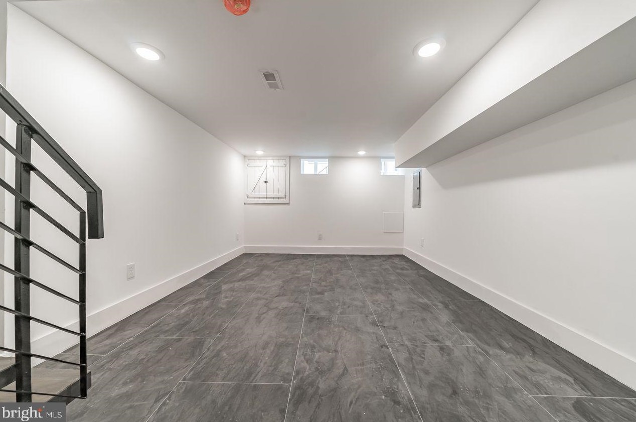 1525 Lambert St, Philadelphia PA  19146-4519 exterior
