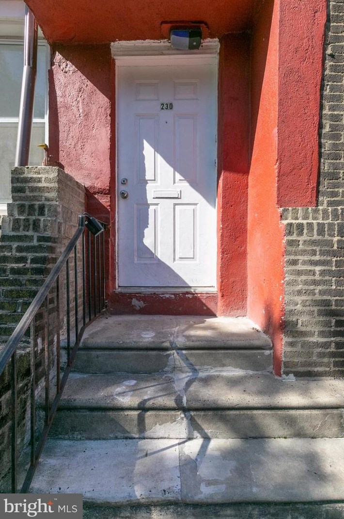 230 46 St, Philadelphia PA 19139-2808 exterior
