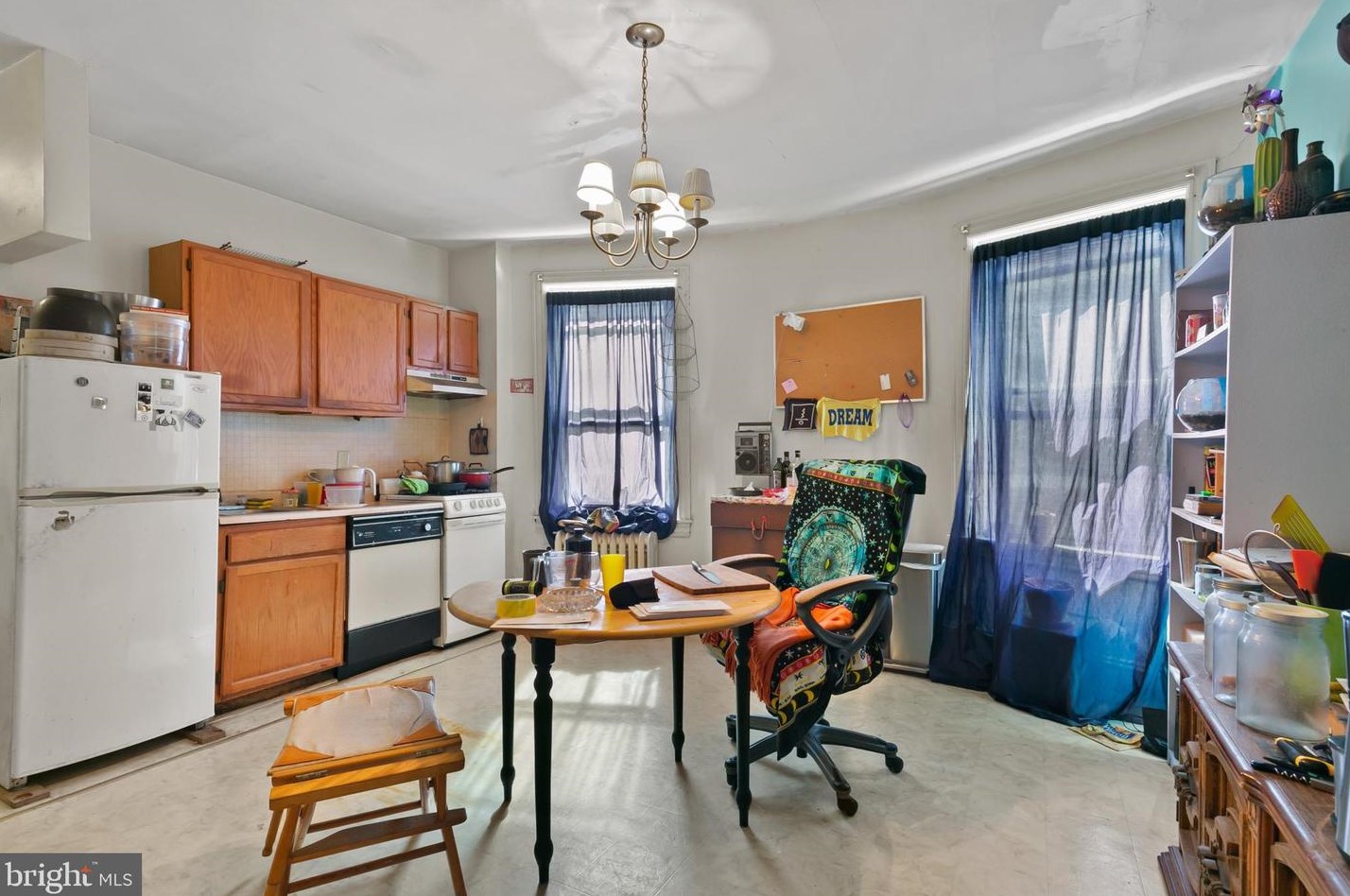 230 46 St, Philadelphia PA 19139-2808 exterior