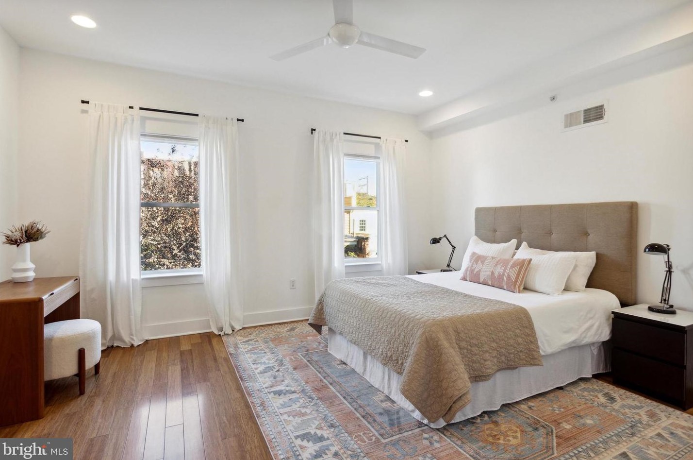 2027 Arizona St, Philadelphia PA  19125-1508 exterior