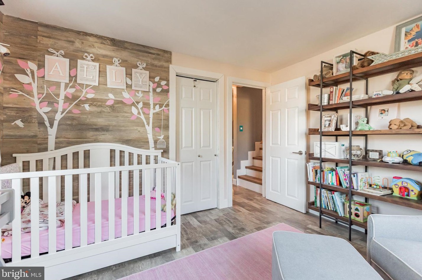 837 Benson St, Philadelphia PA 19111-1933 exterior