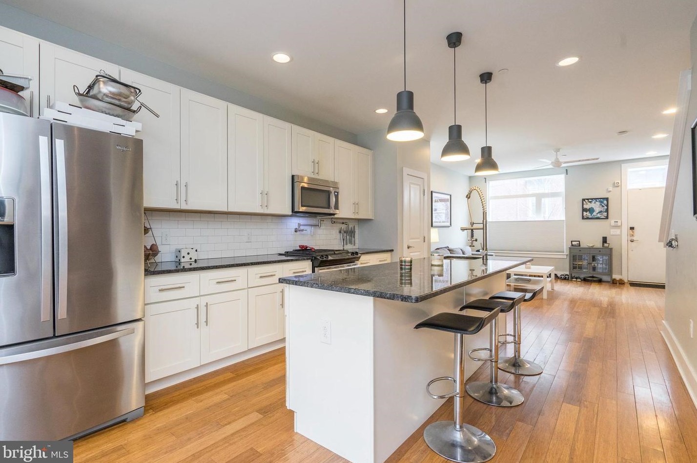 2023 Arizona St, Philadelphia PA  19125-1507 exterior