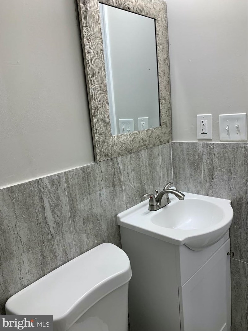 171 Herman St, Philadelphia PA  19144-2050 exterior