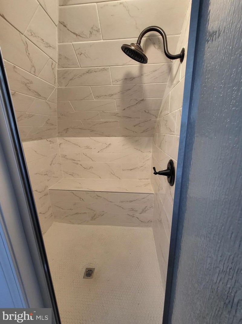 913 Wynnewood Rd, Philadelphia PA 19151-4502 exterior