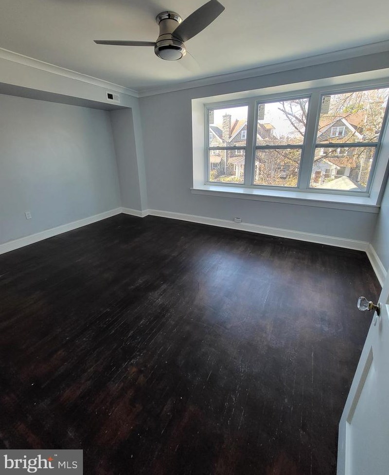 913 Wynnewood Rd, Philadelphia PA 19151-4502 exterior