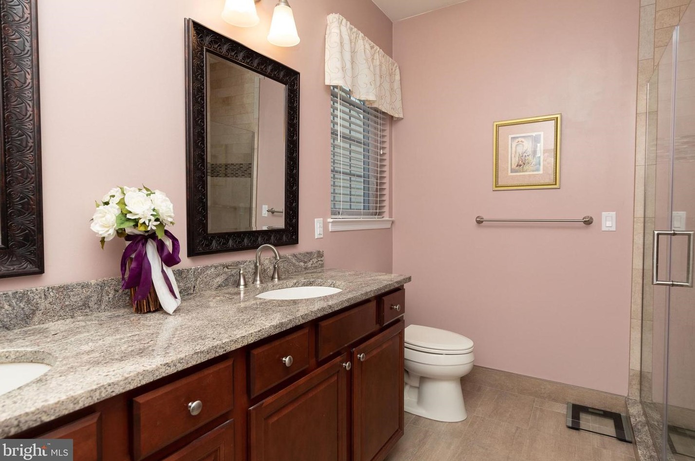 15159 Sunflower Dr, Philadelphia PA 19116-1310 exterior