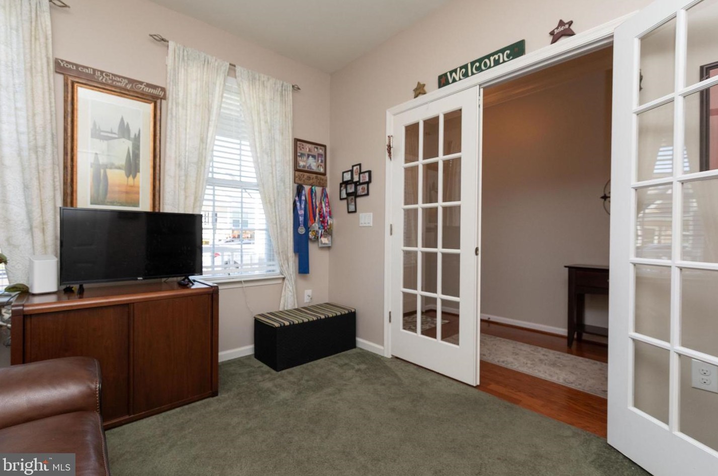 15159 Sunflower Dr, Philadelphia PA 19116-1310 exterior