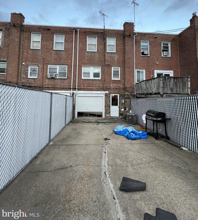 4208 Sheffield St, Philadelphia PA  19136-3104 exterior