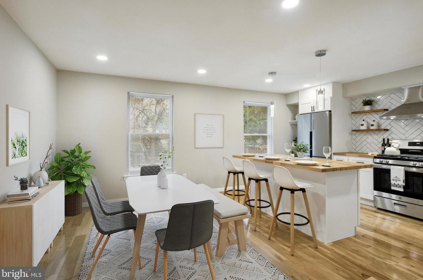 7709 Delphi Pl, Philadelphia PA  19153-1737 exterior
