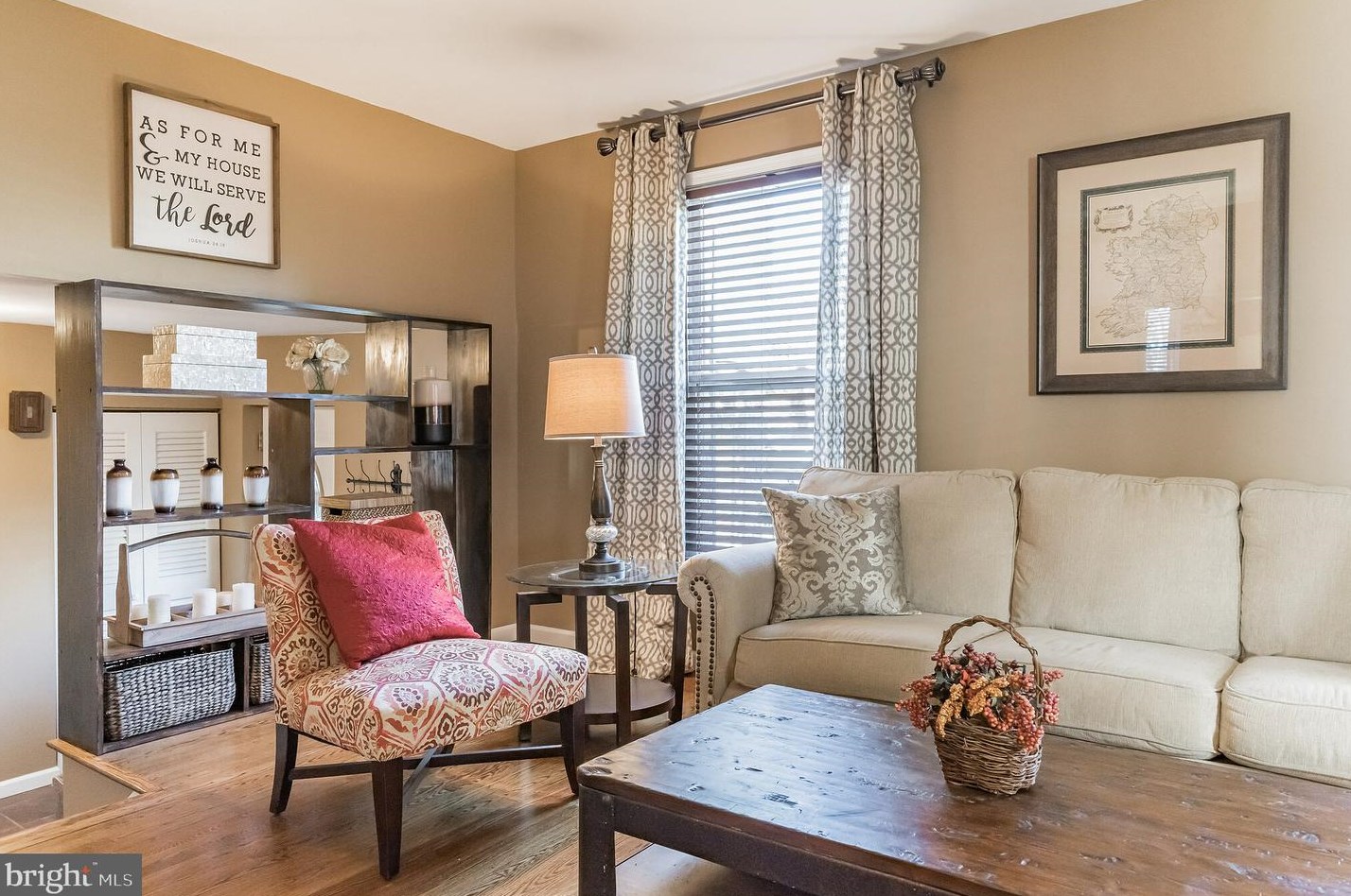 541 Wigard Ave, Philadelphia PA 19128-0041 exterior