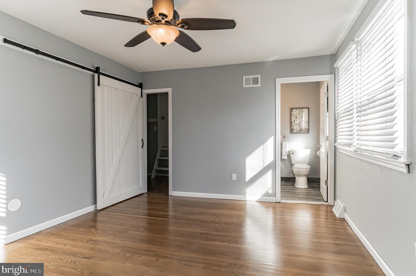 541 Wigard Ave, Philadelphia PA 19128-0041 exterior