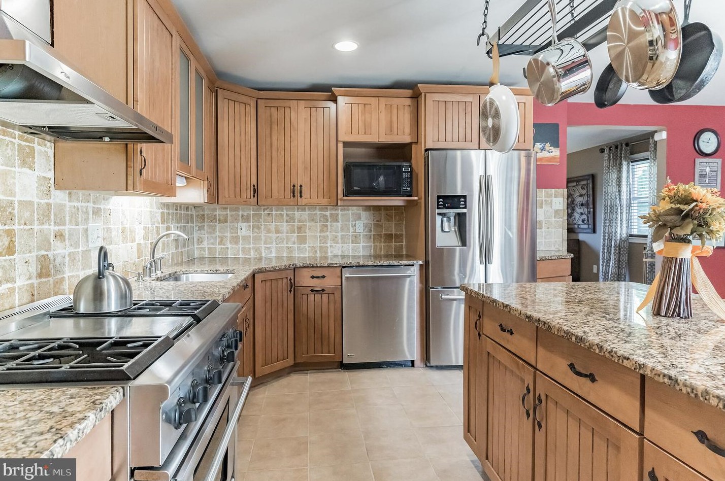 541 Wigard Ave, Philadelphia PA 19128-0041 exterior