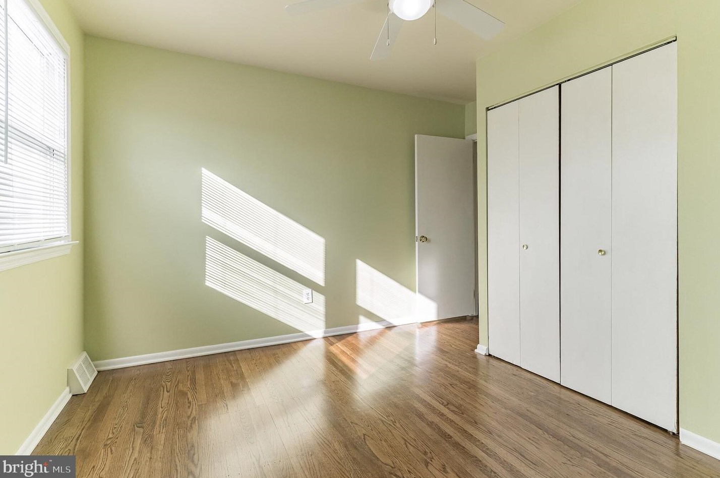 541 Wigard Ave, Philadelphia PA 19128-0041 exterior