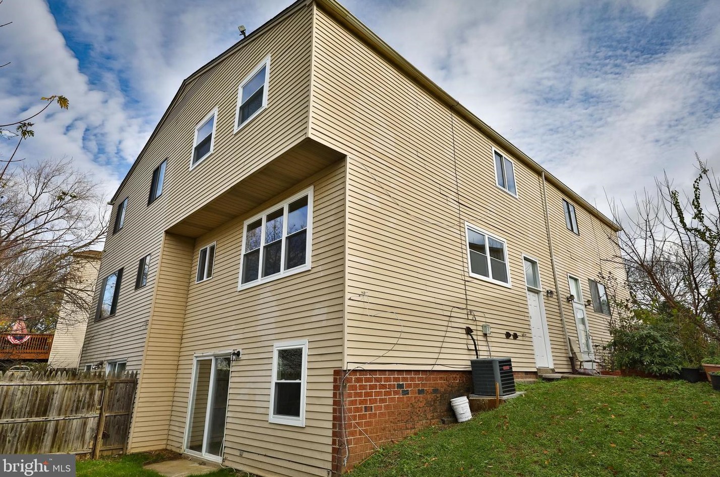 1518 Marcy Pl, Philadelphia PA  19115-4285 exterior