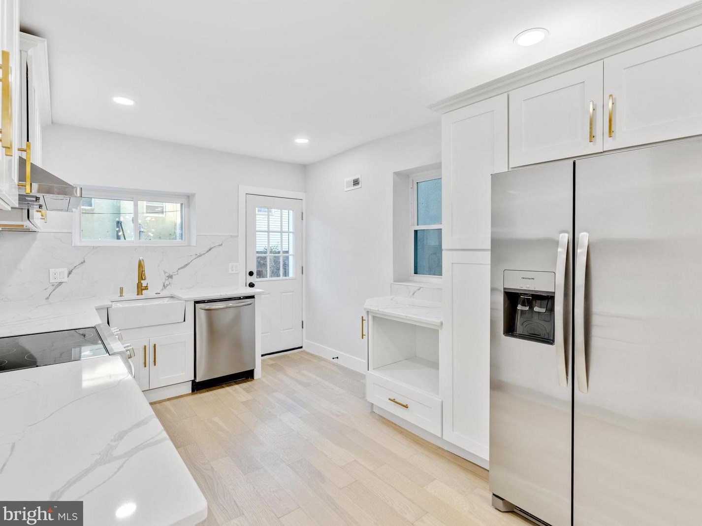 211 Mifflin St, Philadelphia PA  19148-1920 exterior