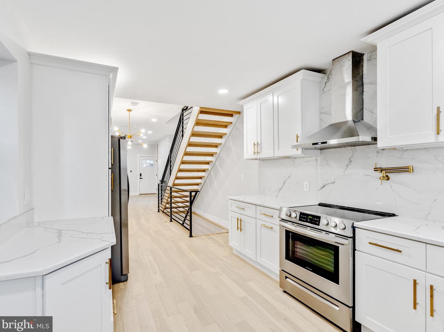 211 Mifflin St, Philadelphia PA  19148-1920 exterior