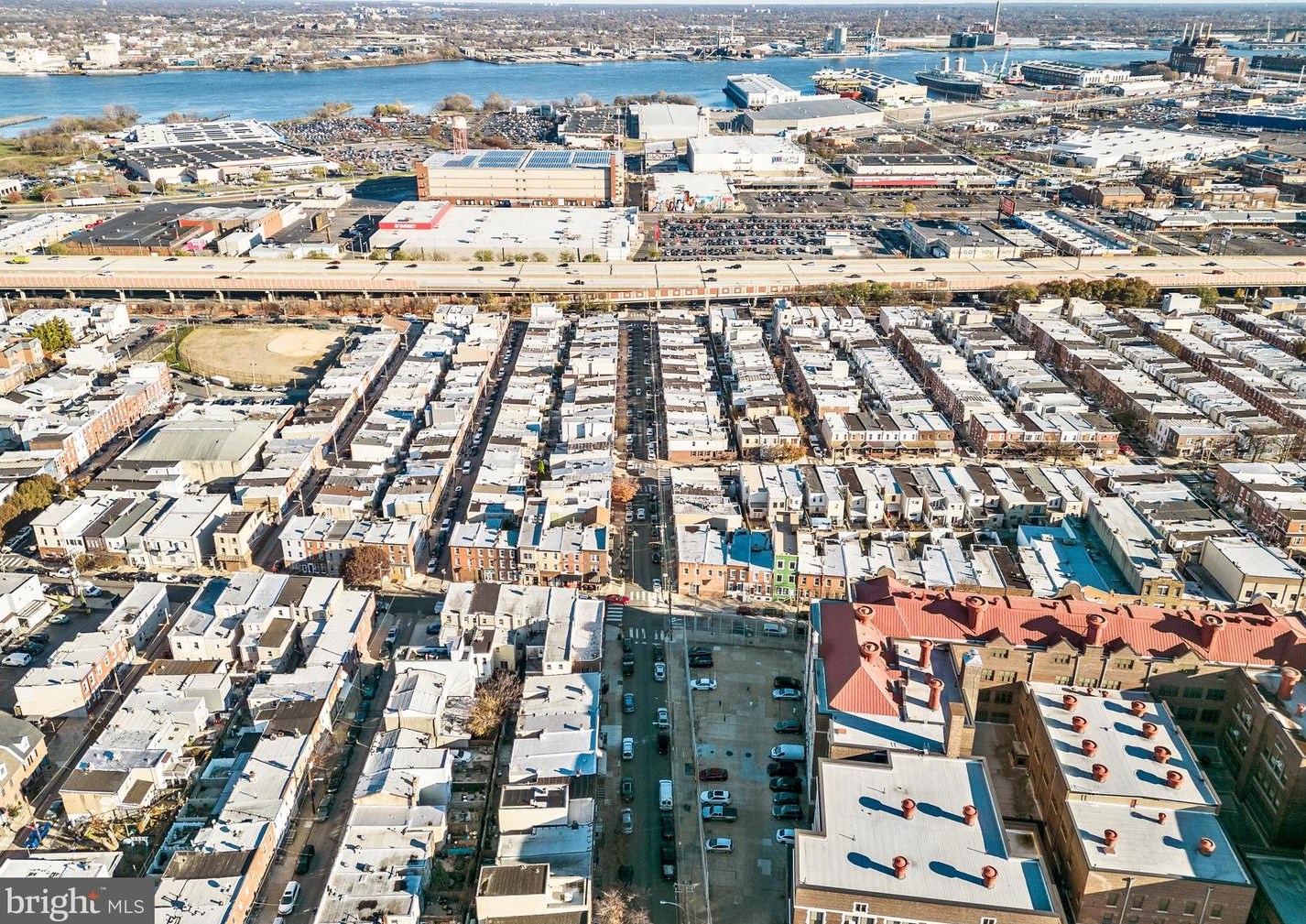 211 Mifflin St, Philadelphia PA  19148-1920 exterior