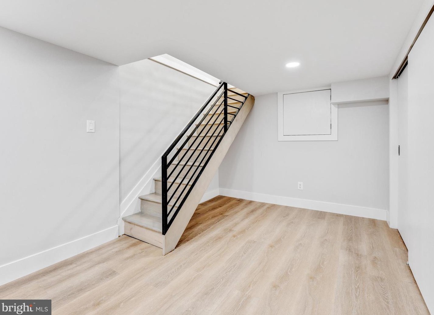 211 Mifflin St, Philadelphia PA  19148-1920 exterior