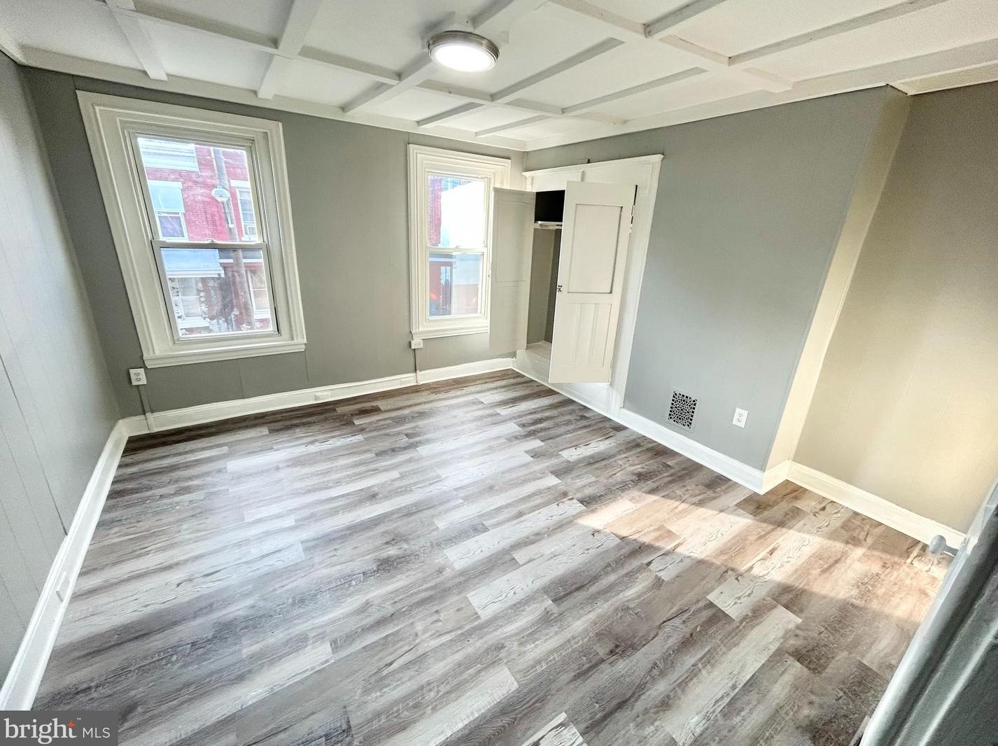 5663 Heiskell St, Philadelphia PA  19144-1338 exterior