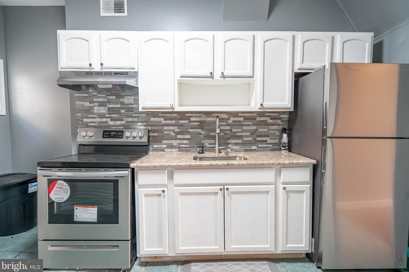 3117 Morse St, Philadelphia PA 19121-2519 exterior