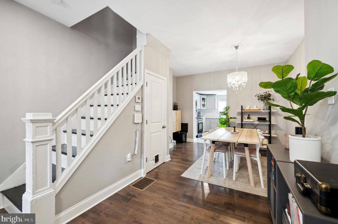 2052 Arizona St, Philadelphia PA  19125-1530 exterior