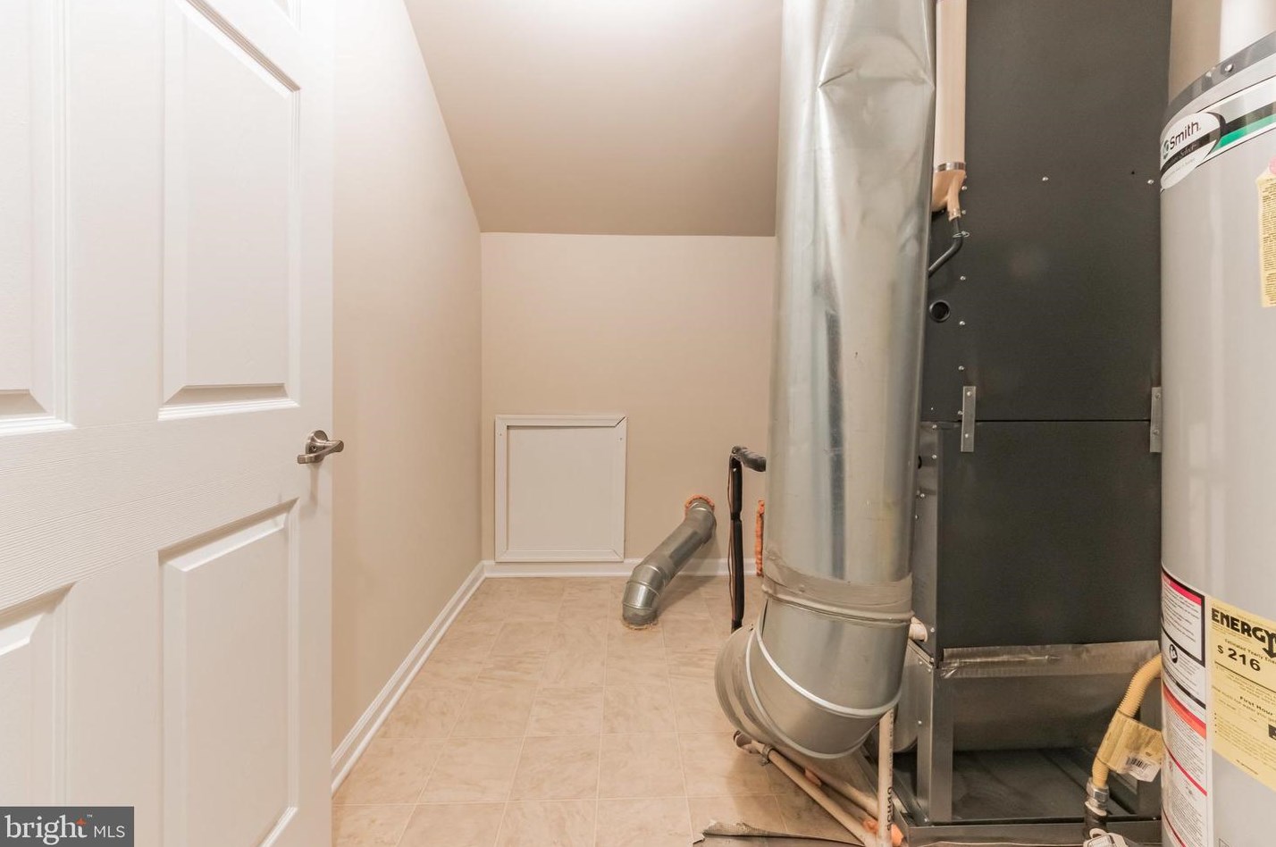 15046 Sunflower Dr, Philadelphia PA 19116-1310 exterior