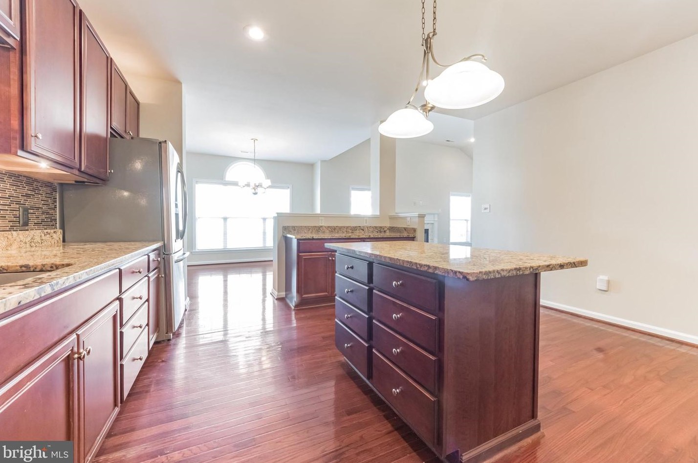 15046 Sunflower Dr, Philadelphia PA 19116-1310 exterior