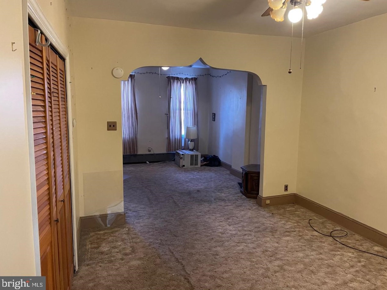 2566 Westmoreland St, Philadelphia PA  19129-0013 exterior